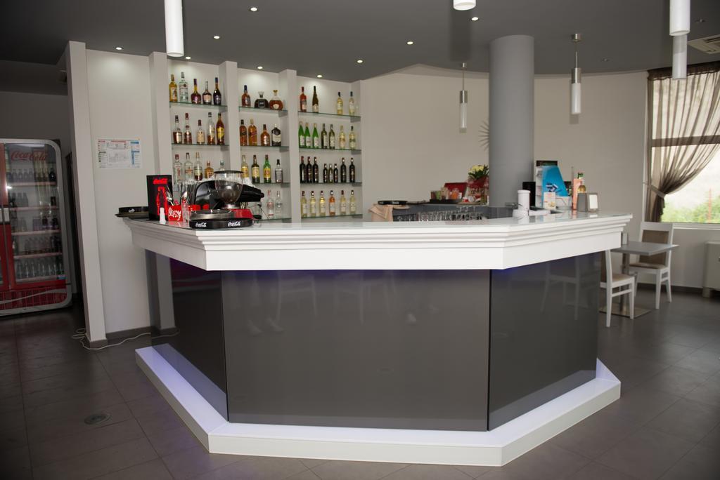 Grand Master Hotel Dej Extérieur photo